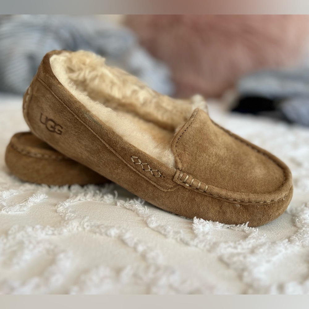 UGG Ainsley Women Water Resistant Slipper